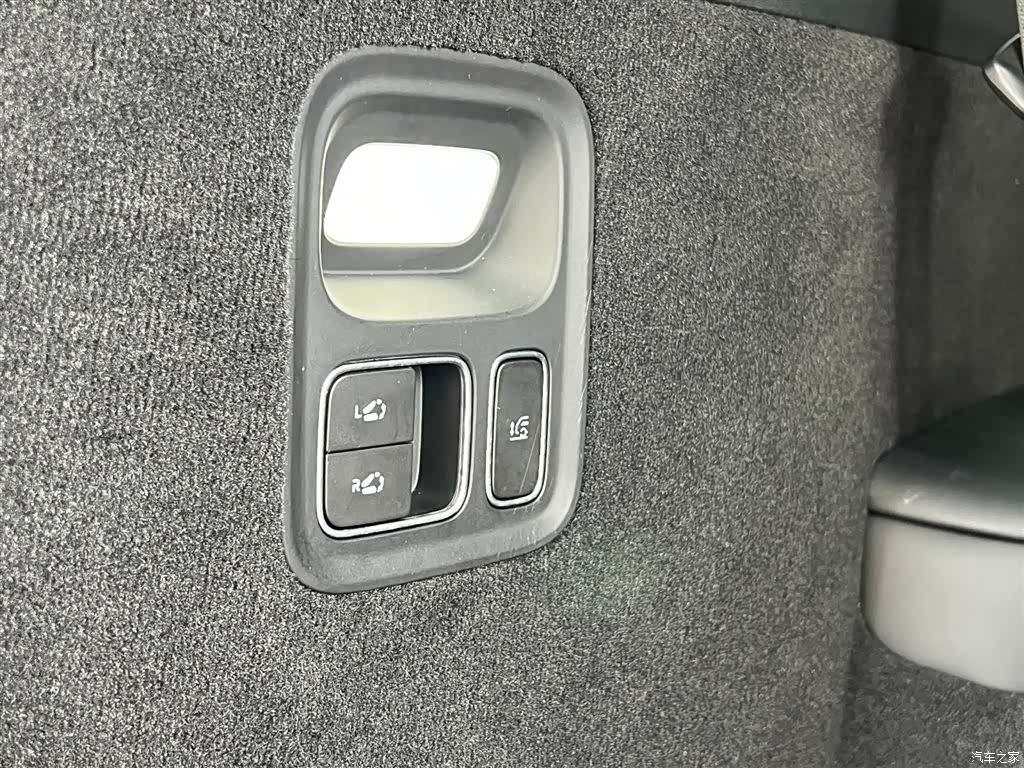 Li Auto L8, 2024 29