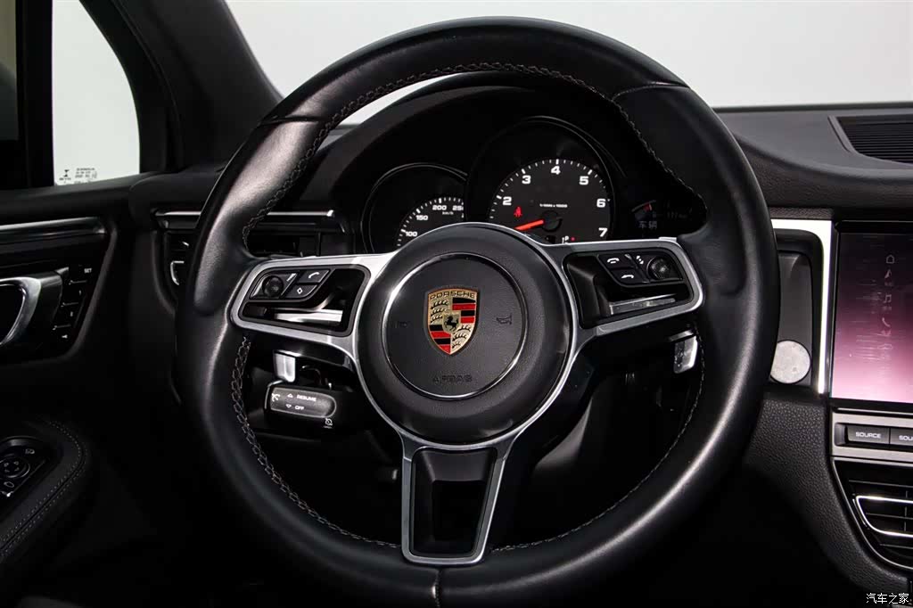 Porsche Macan, 2021 12