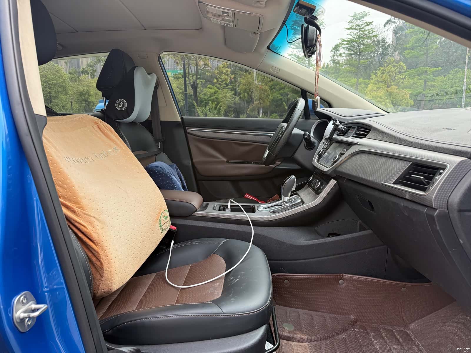 Geely Emgrand, 2017 9