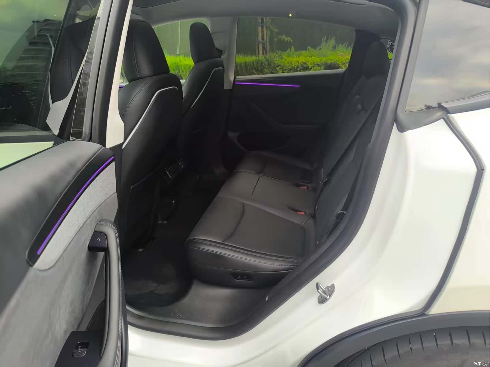 Tesla Model Y, 2025 9
