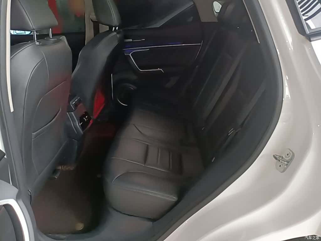WEY VV5, 2017 16