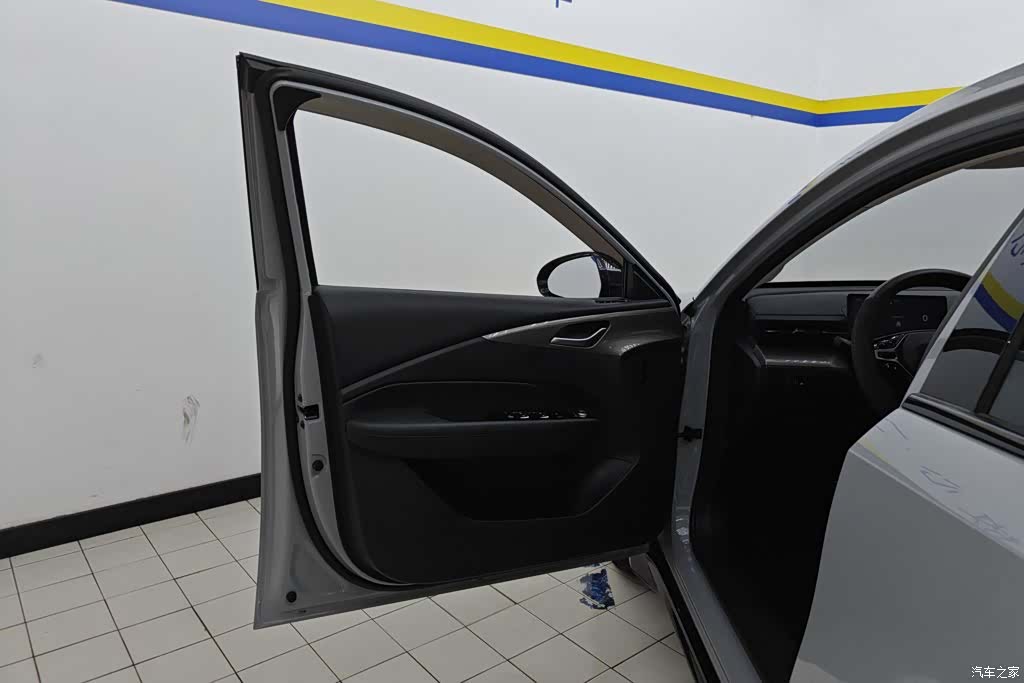 Wuling Starlight, 2024 7