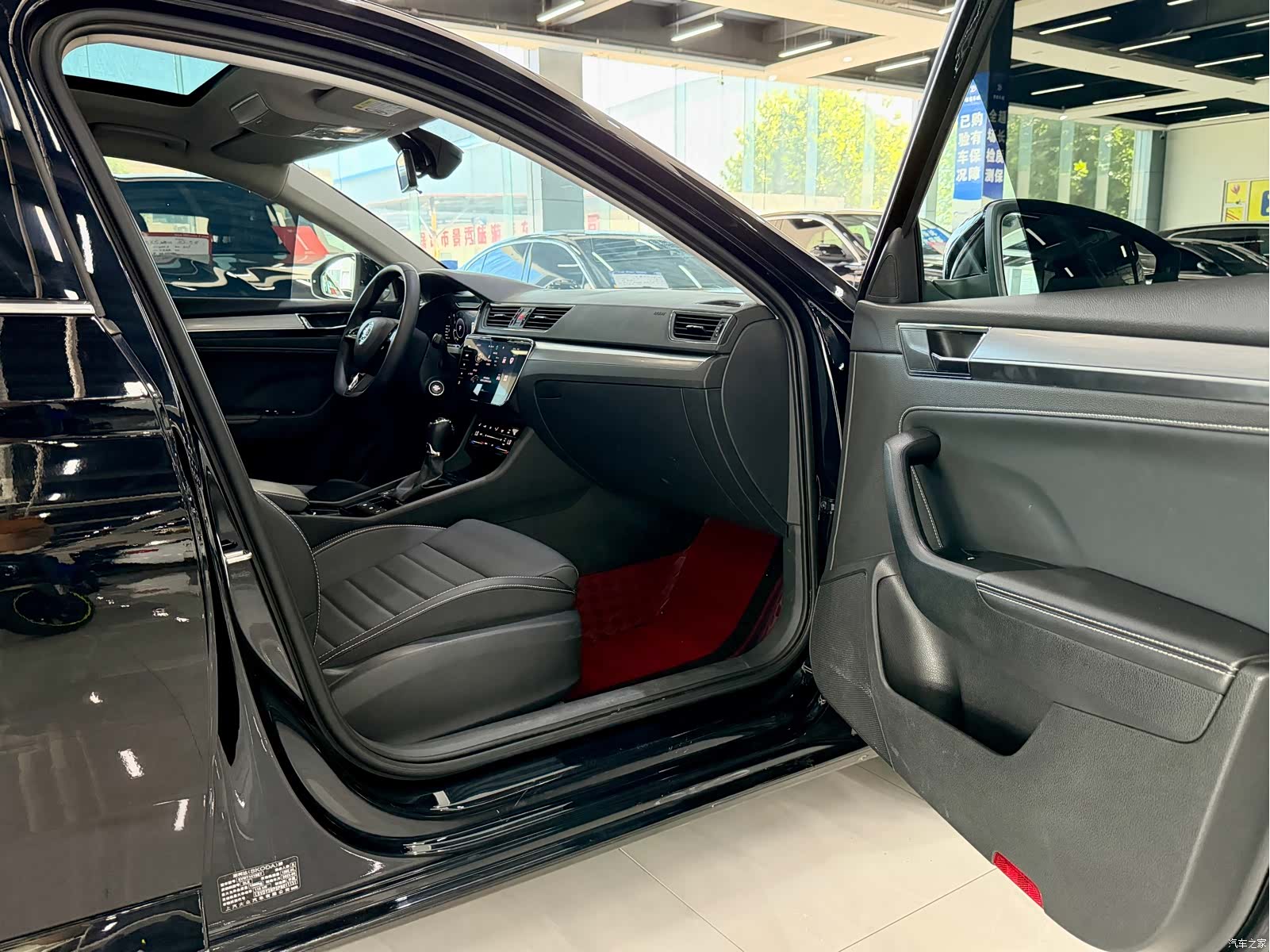 Skoda Superb, 2023 9