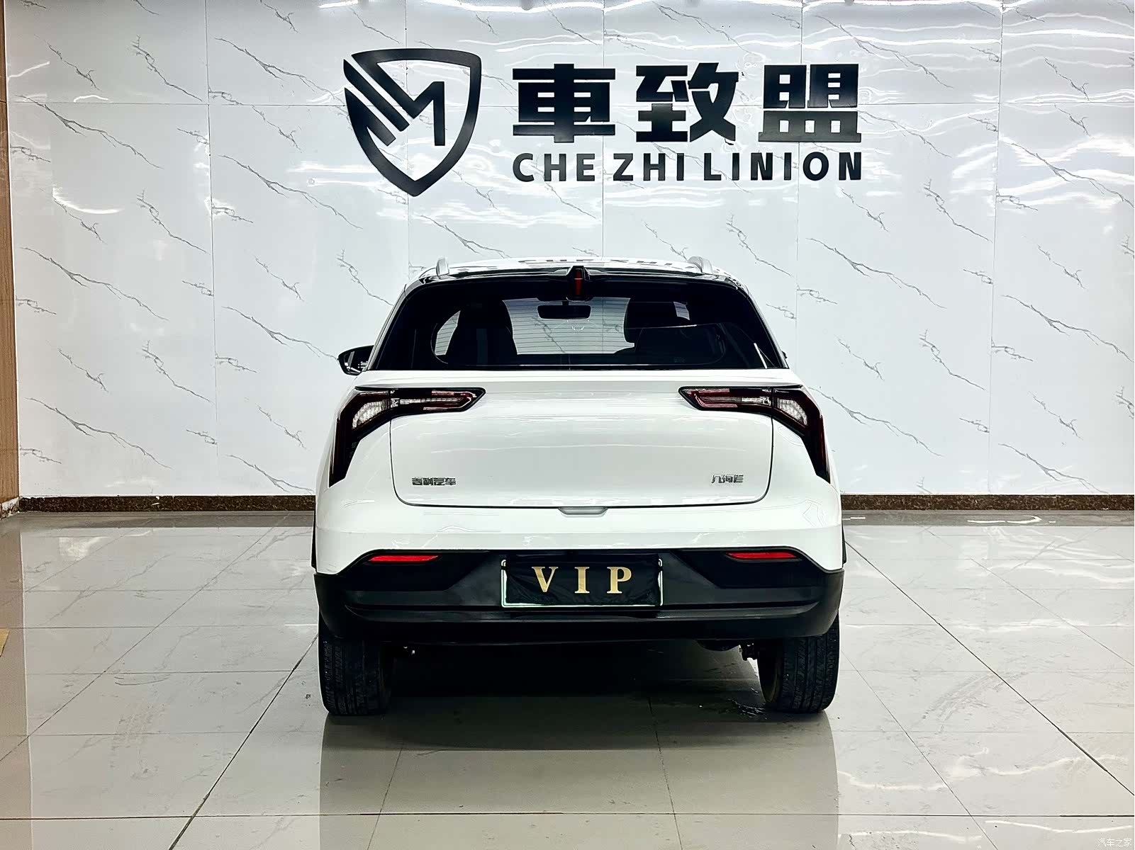 Geely E, 2022 все фото