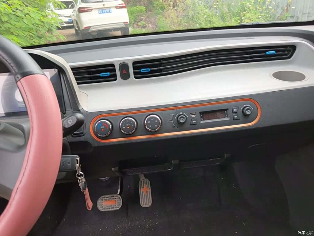 Wuling MINIEV, 2021 13