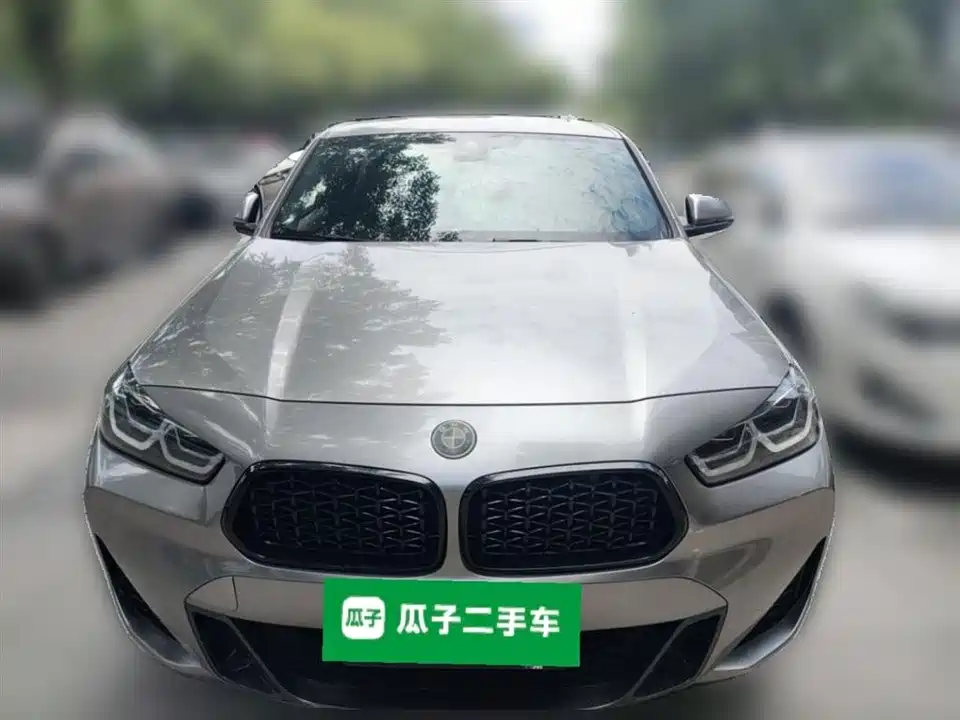 BMW X2
