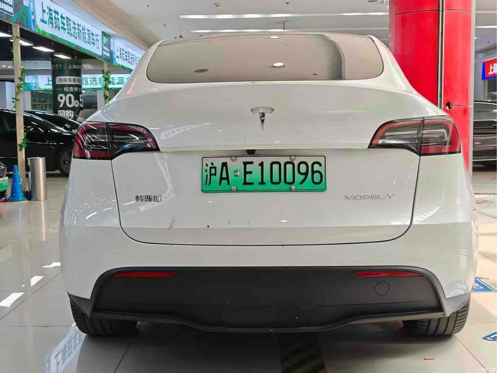 Tesla Model Y, 2024 8