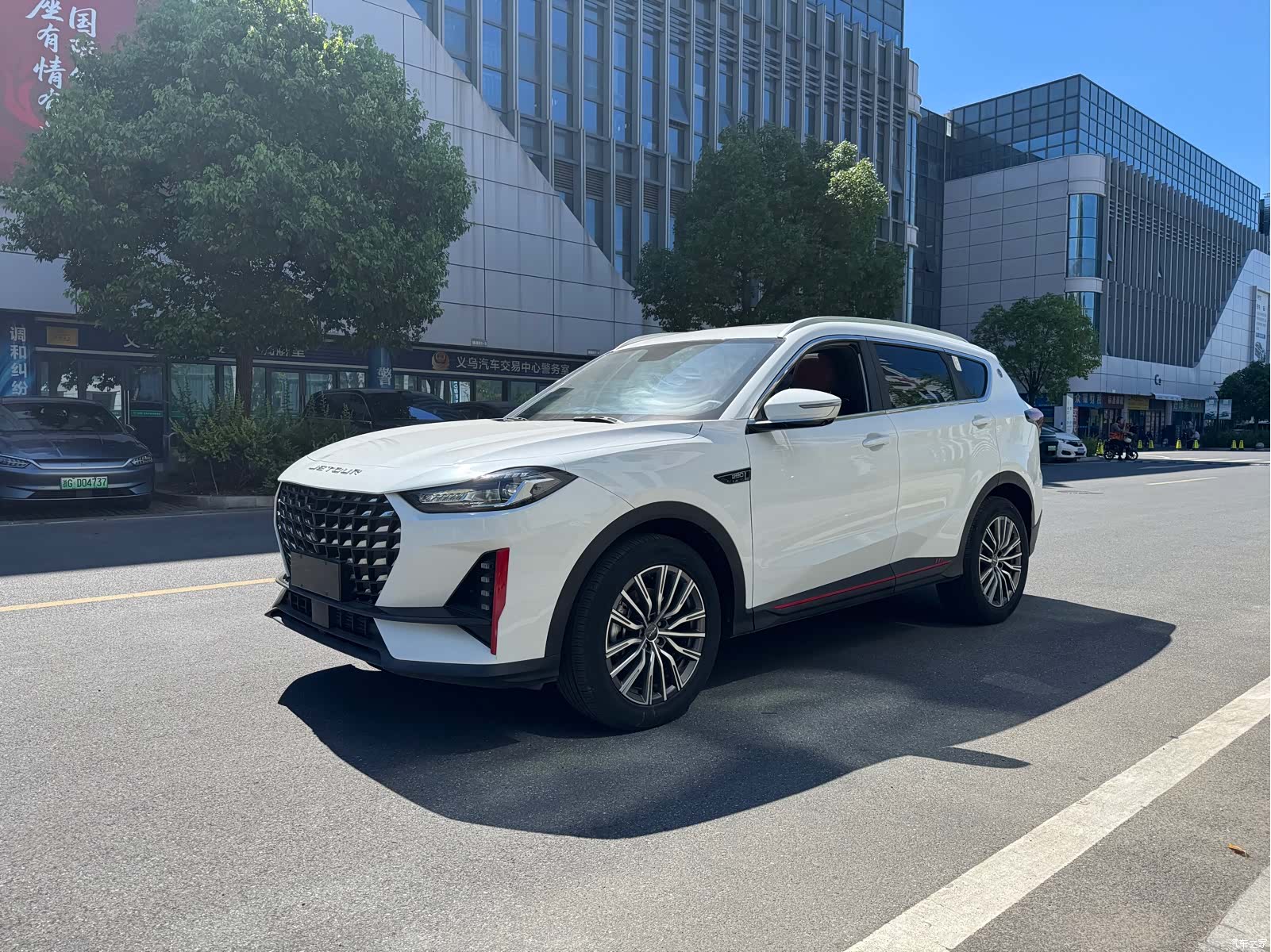 Jetour X70, 2023 1