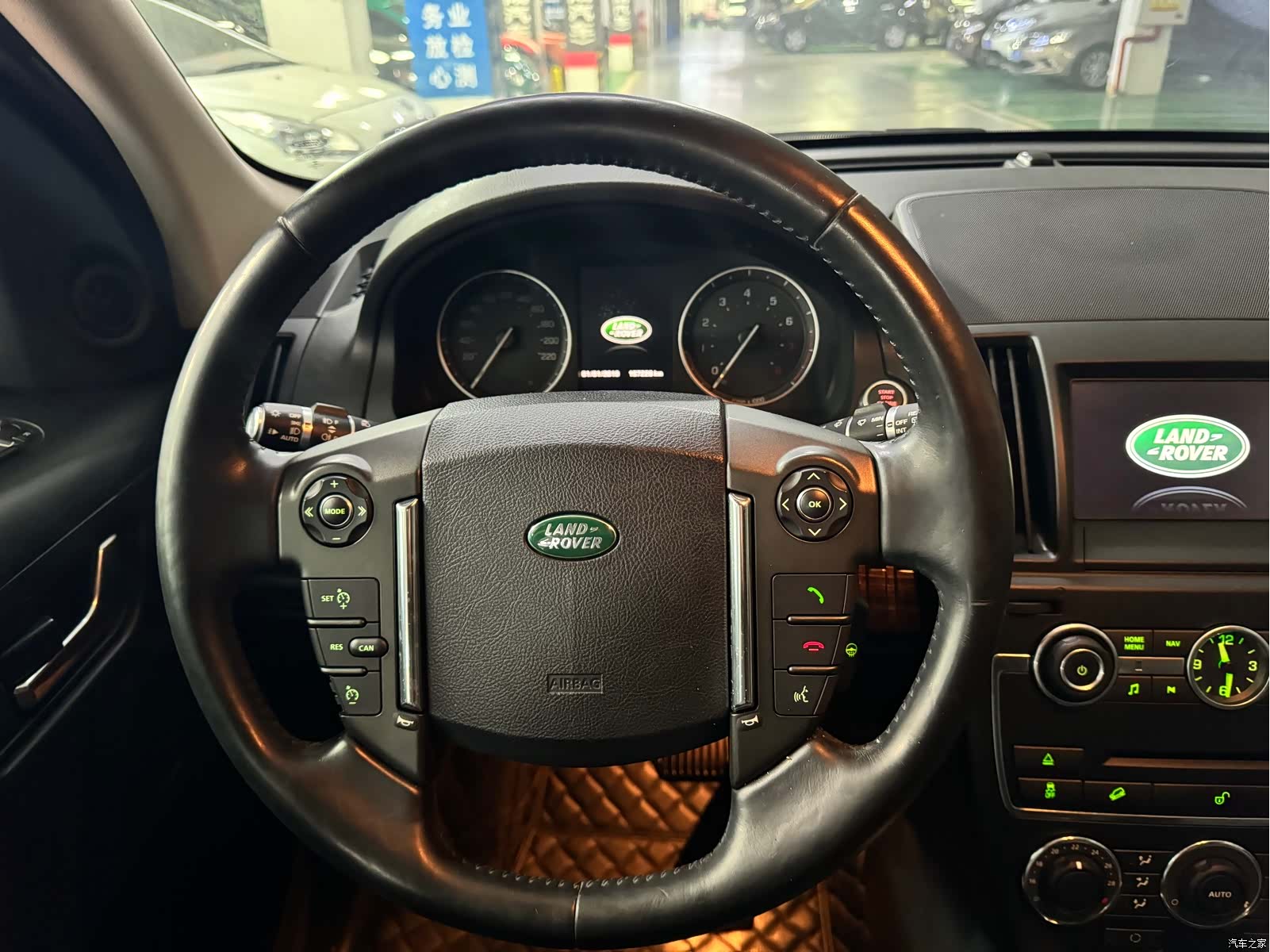 Land Rover Si4, 2014 6