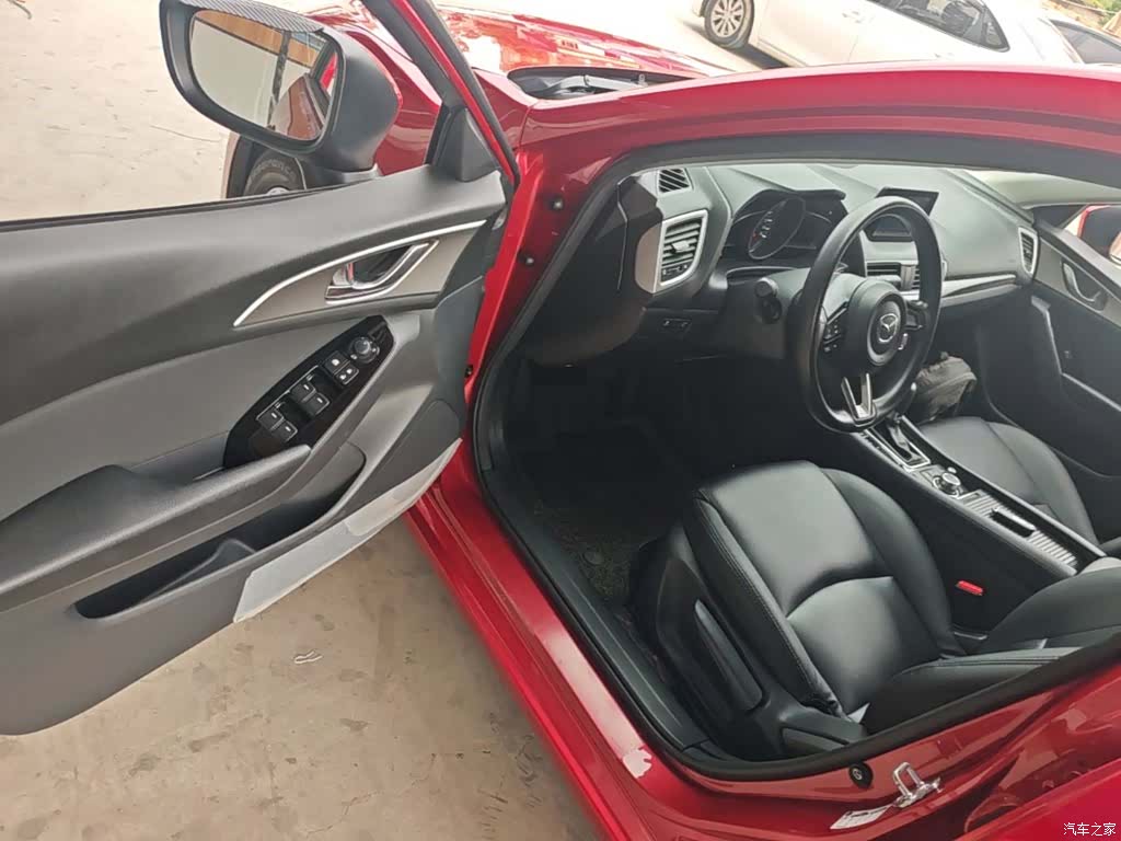 Mazda Mazda3, 2018 16