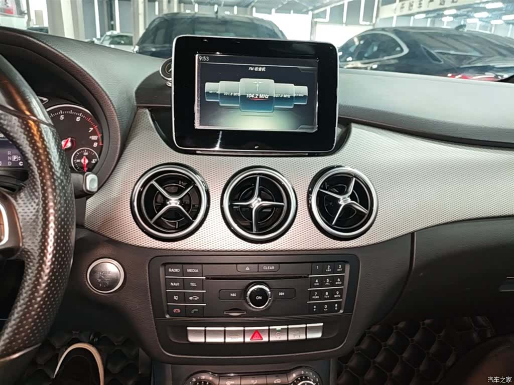 Mercedes-Benz B-Class, 2016 13