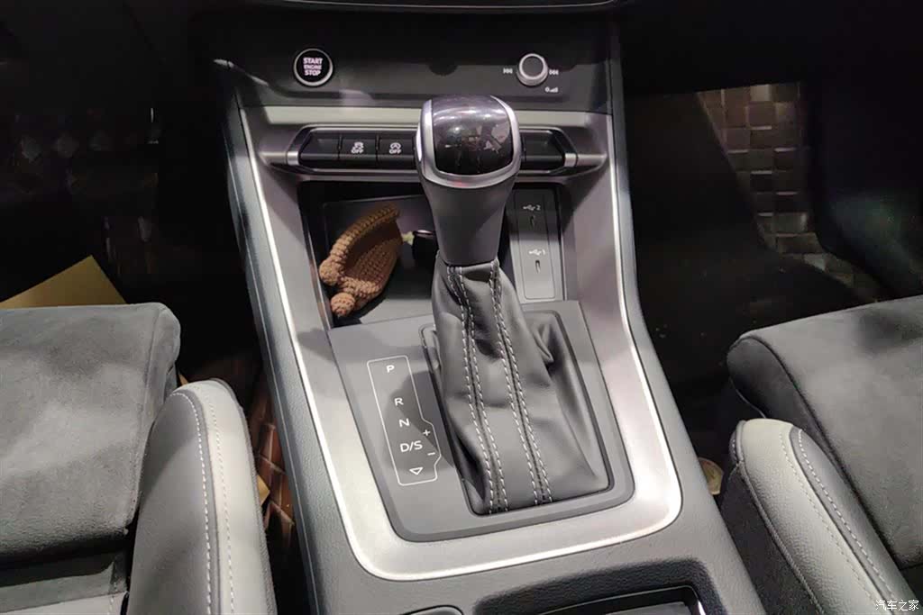 Audi Q3, 2022 15