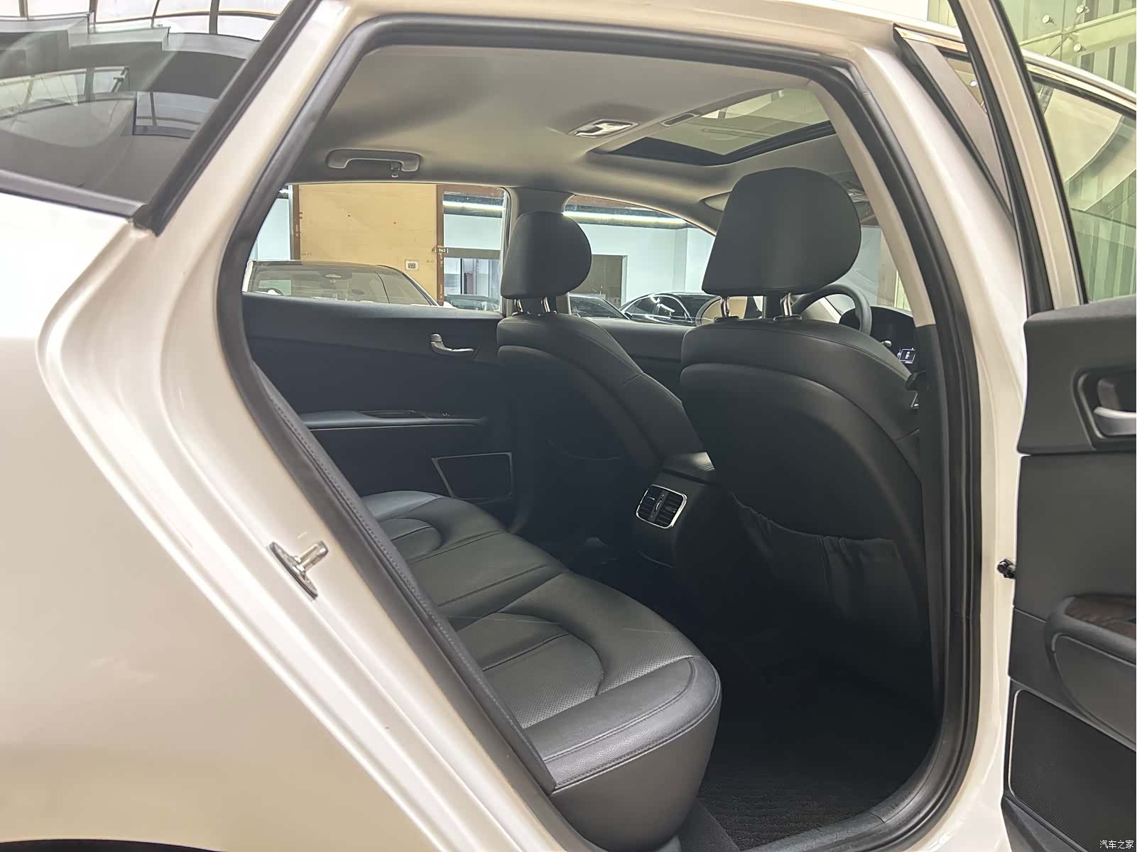 Kia K5, 2018 10