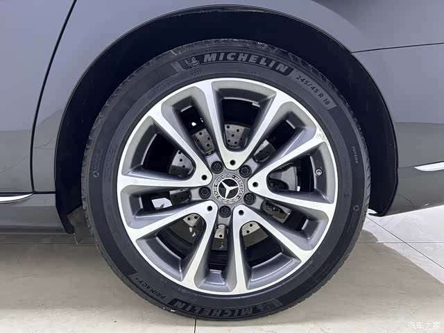 Mercedes-Benz E-Class, 2019 15