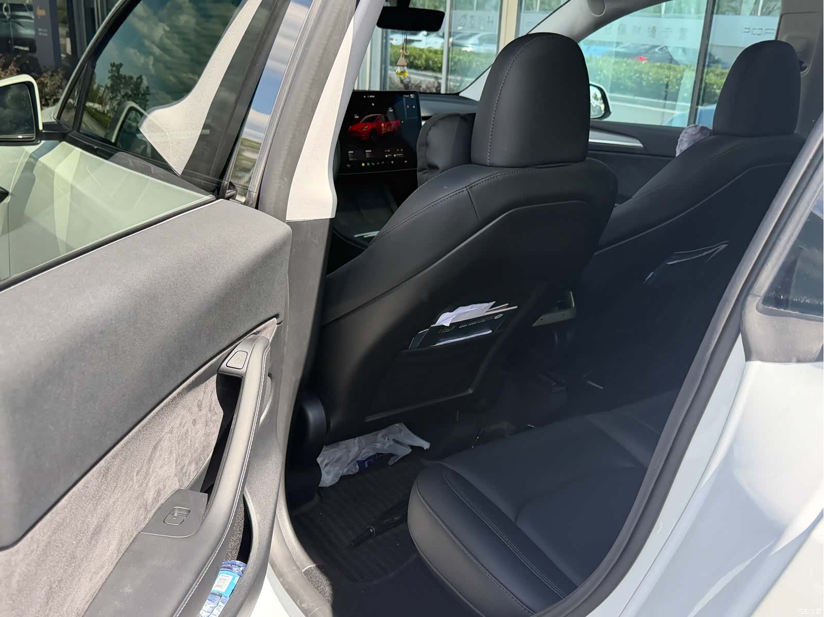 Tesla Model Y, 2024 4
