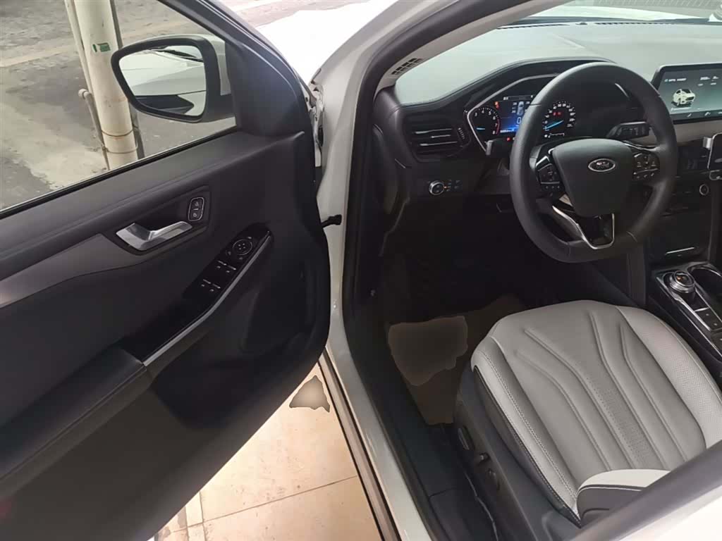 Ford Escape, 2021 16