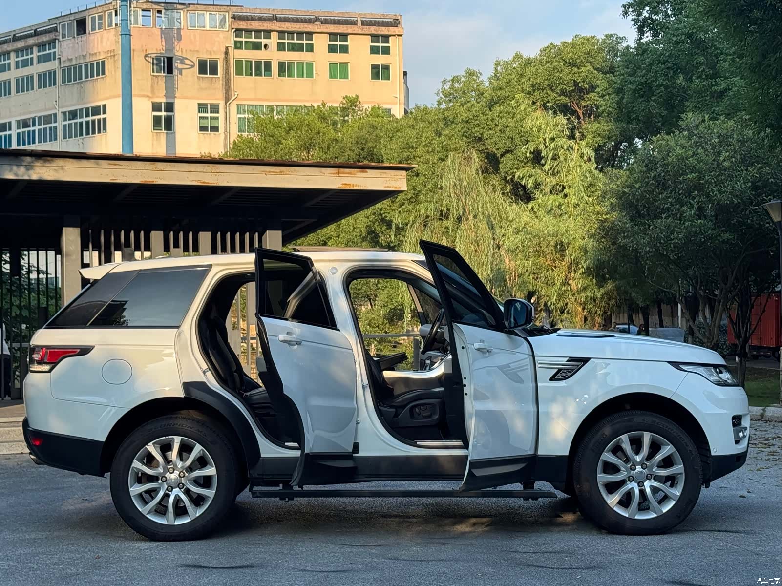 Land Rover Range Rover, 2014 8