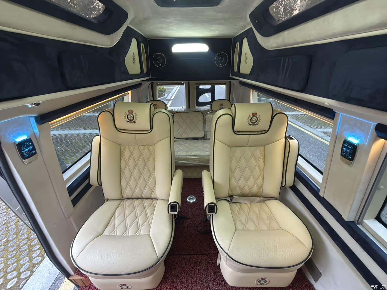 Ford E350, 2012 9