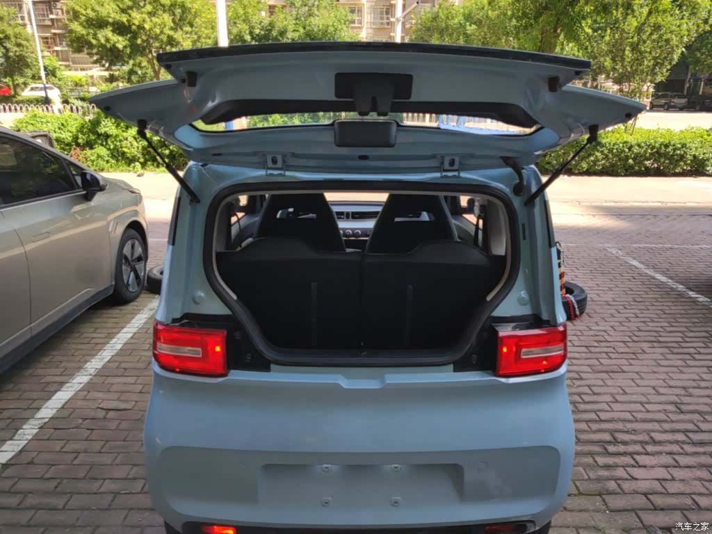 Wuling MINIEV, 2020 19