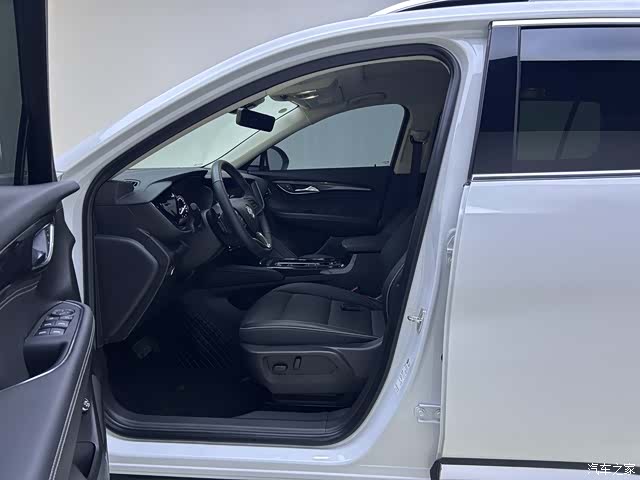 Buick Envision Plus, 2024 12