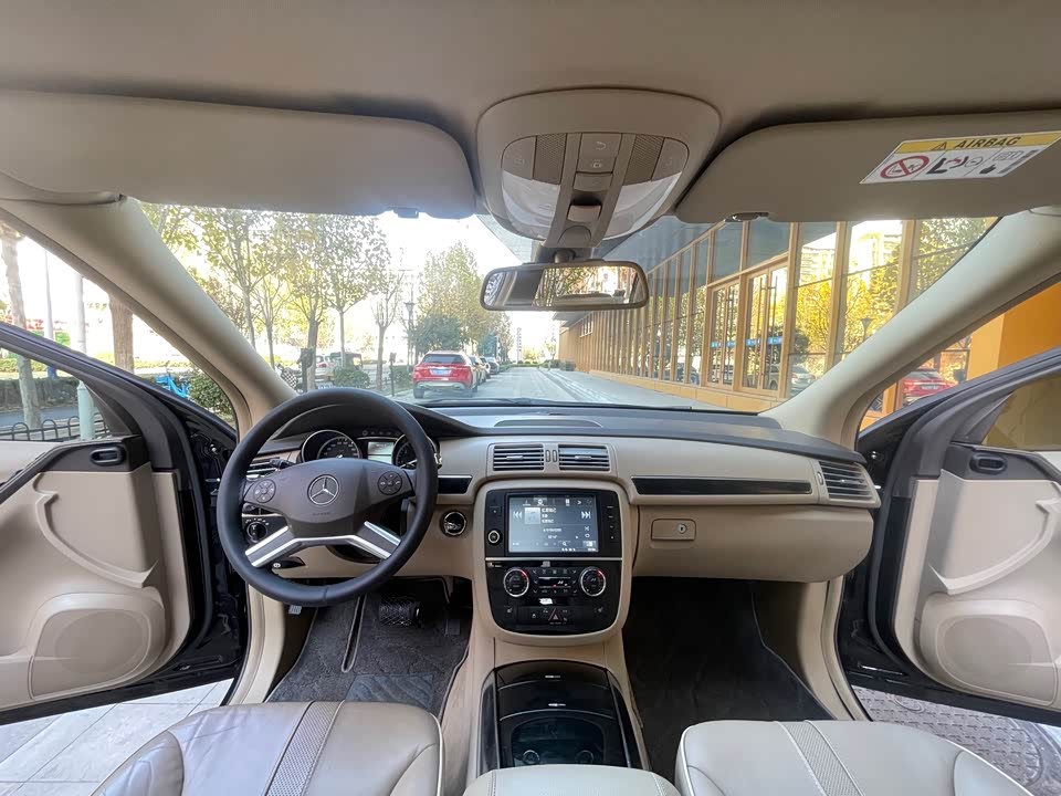 Mercedes-Benz R-class