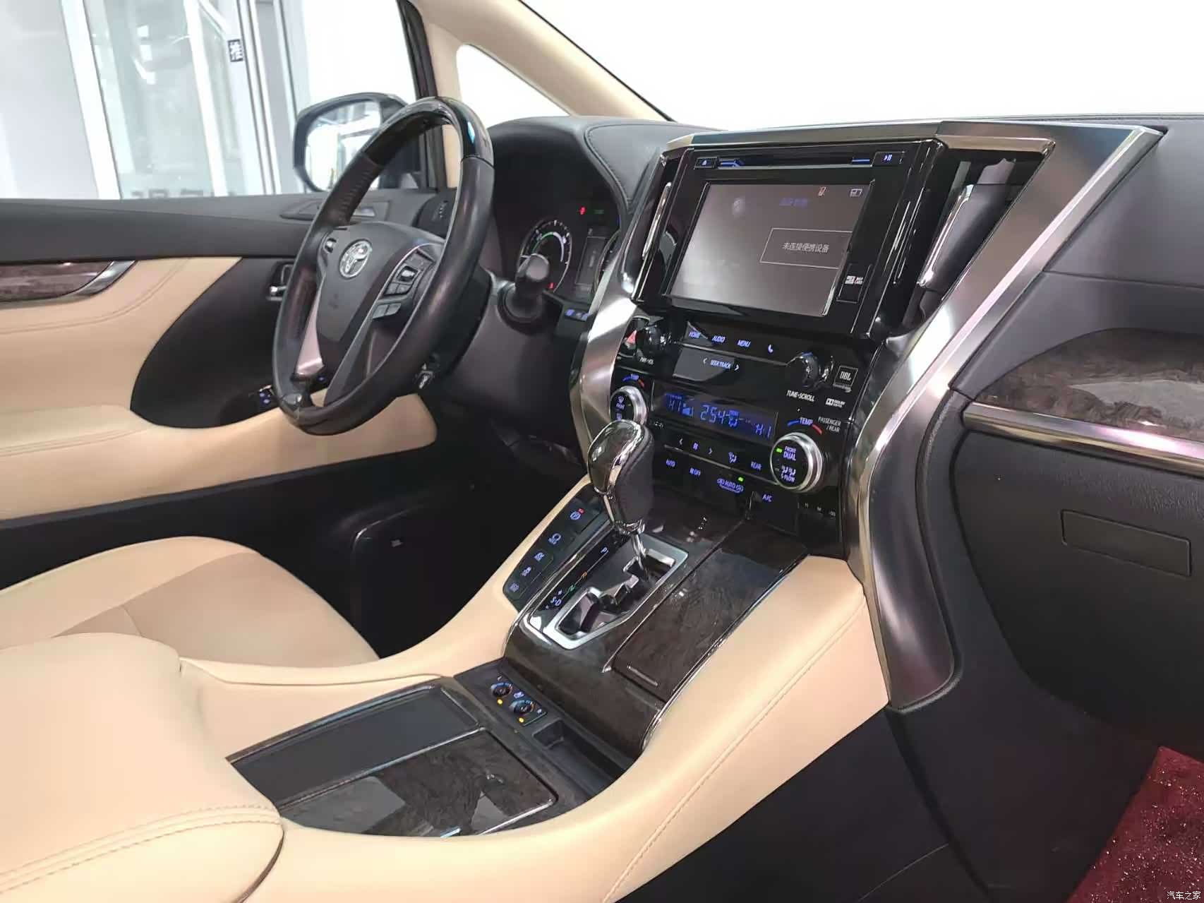 Toyota Alphard, 2019 14