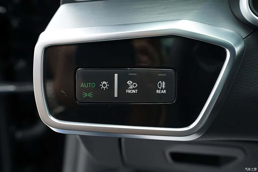 Audi A7L, 2024 22