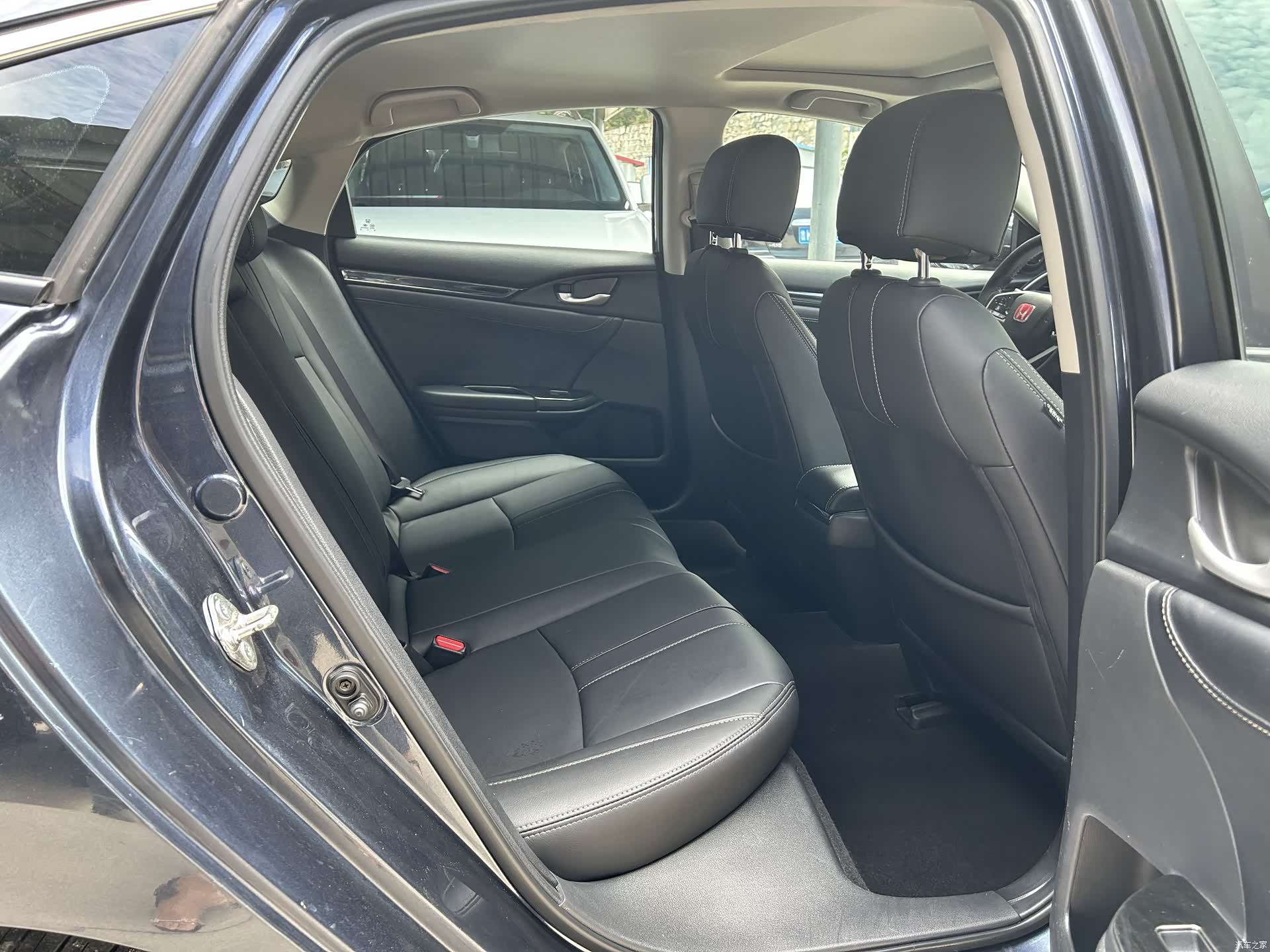 Honda Civic, 2018 все фото