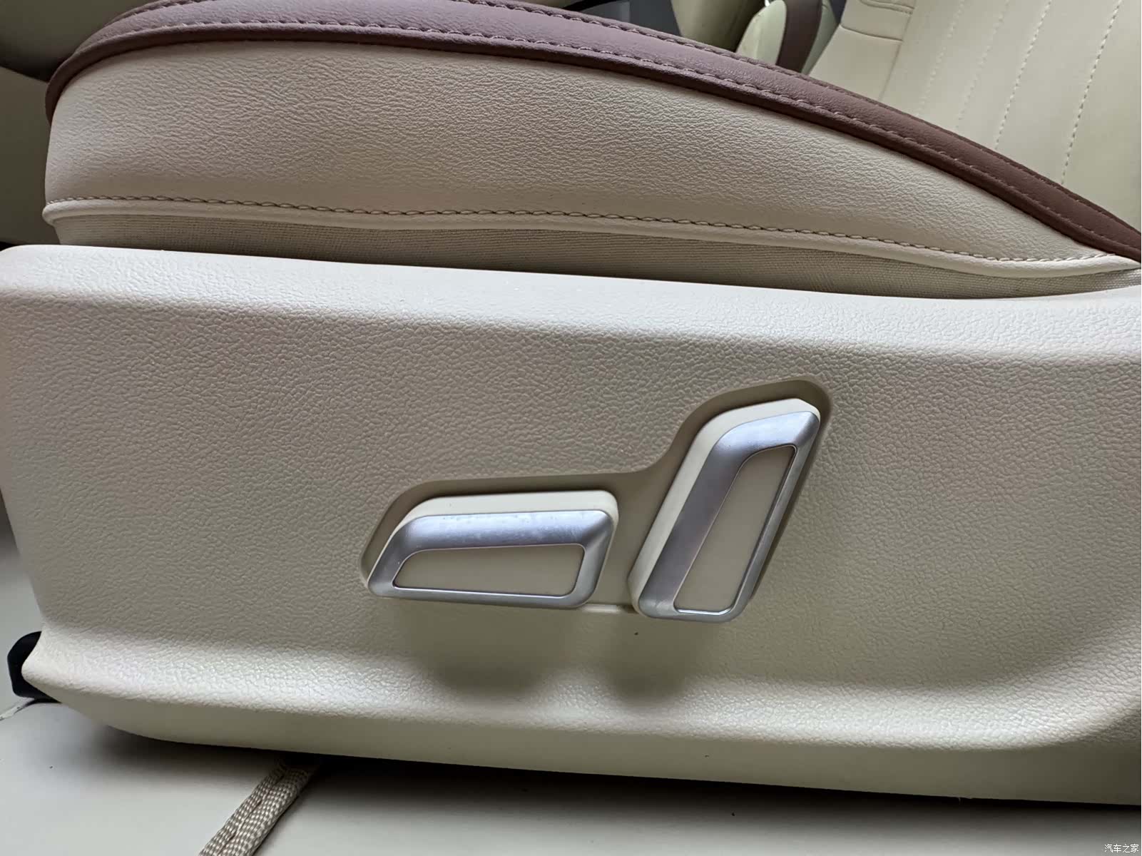 ORA Good Cat, 2025 16