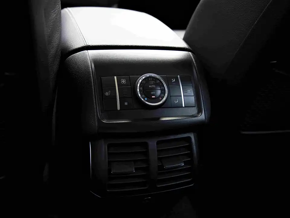 Mercedes-Benz R-class