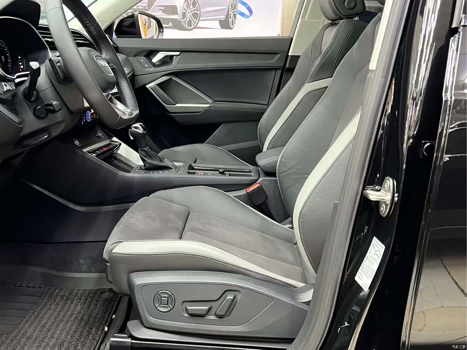 Audi Q3, 2022 14