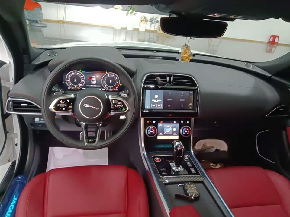 Jaguar XEL