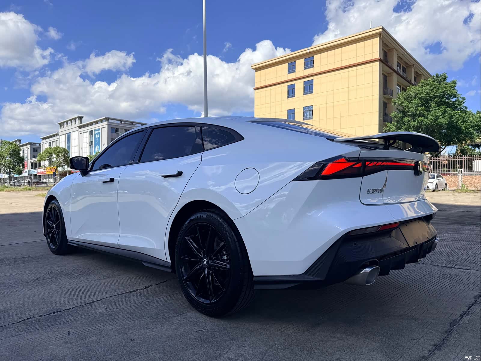 Changan UNI-V, 2023 8