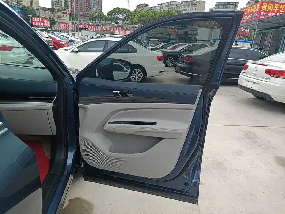 Ford Ling Rui Ford Ling Rui