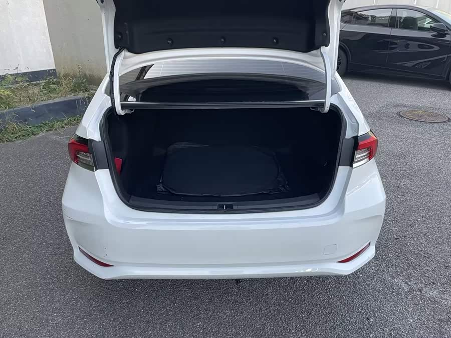 Toyota Corolla 2023, фото 10