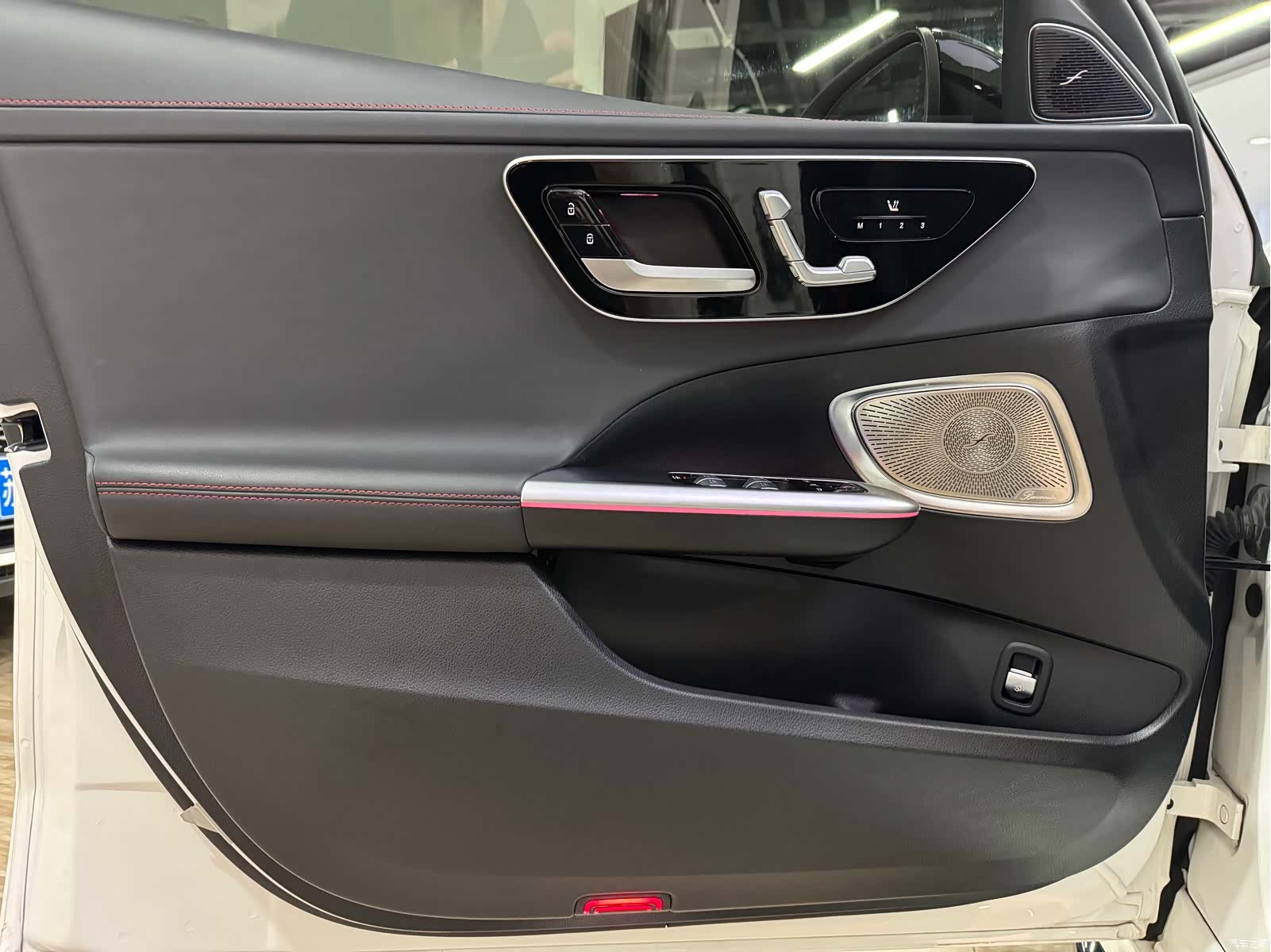 Mercedes-Benz C-Class, 2024 7