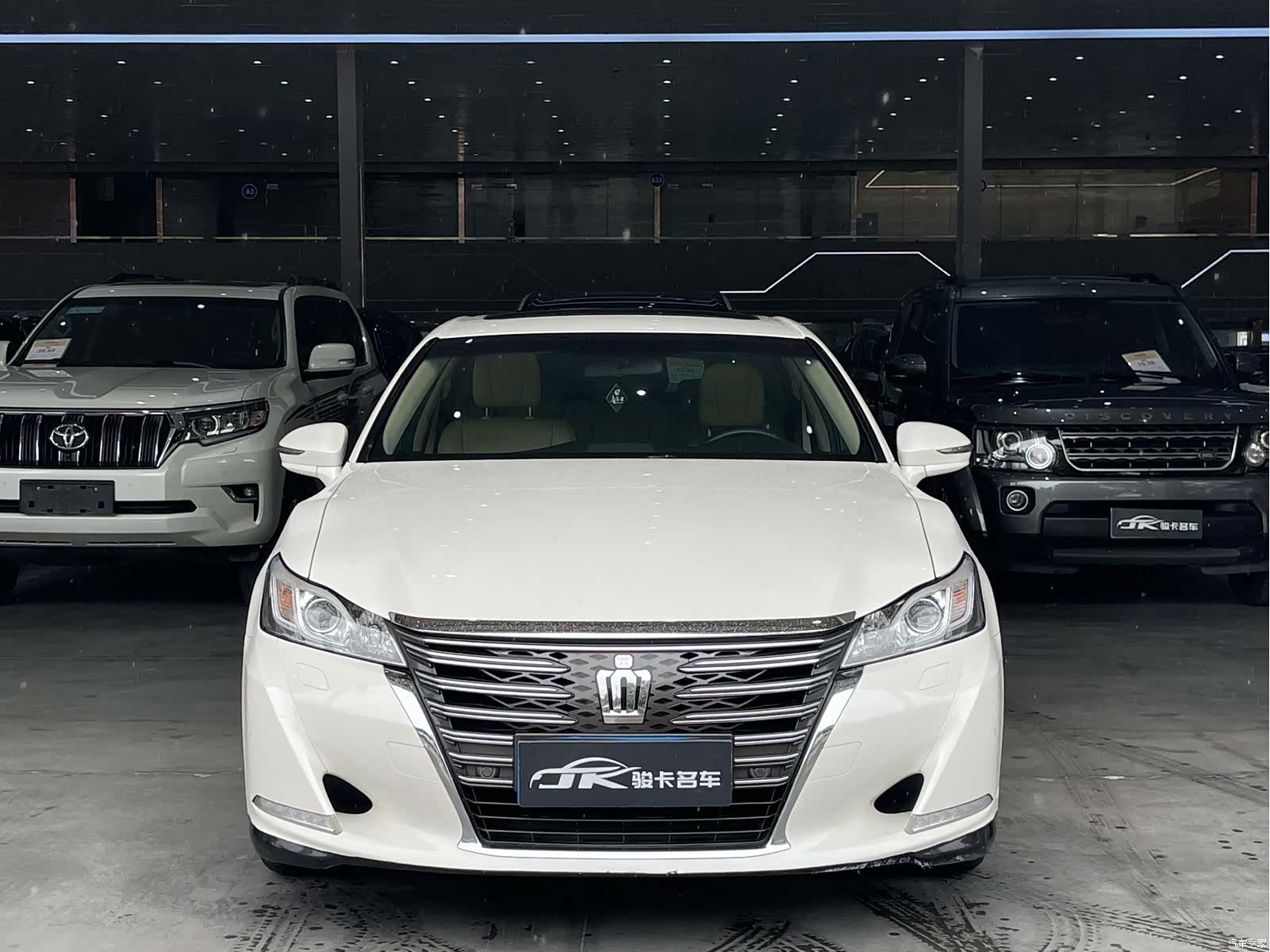 Toyota Crown, 2016 2