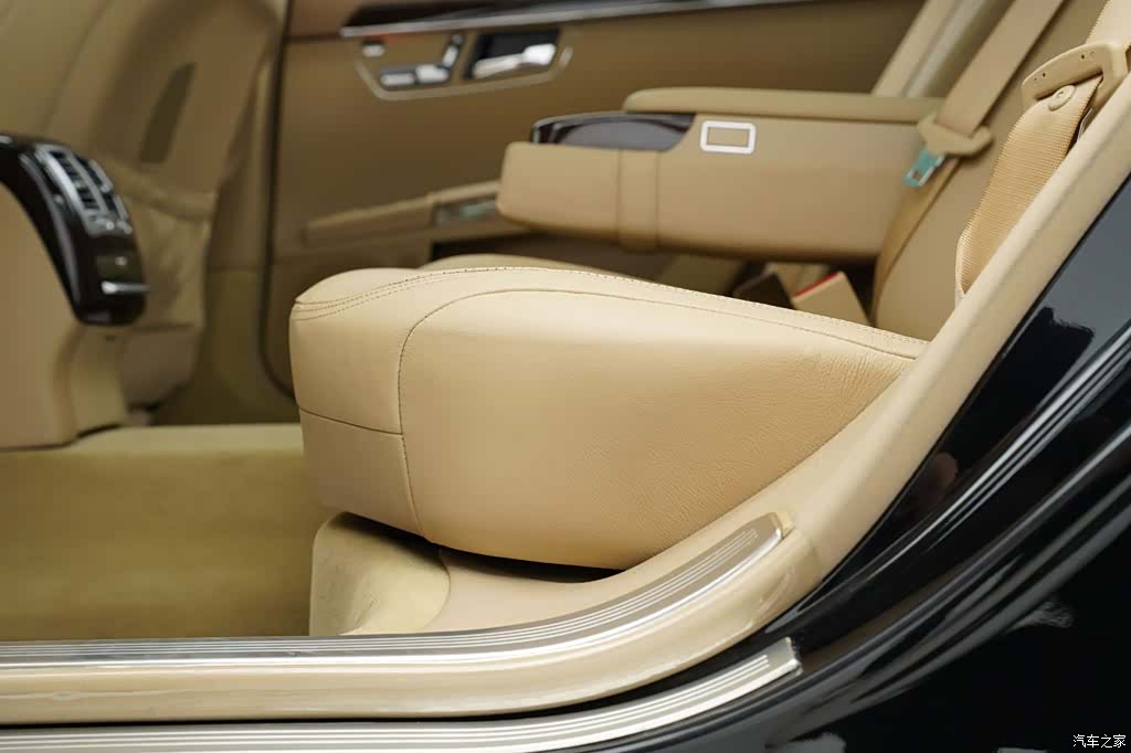 Mercedes-Benz S-Class, 2010 11