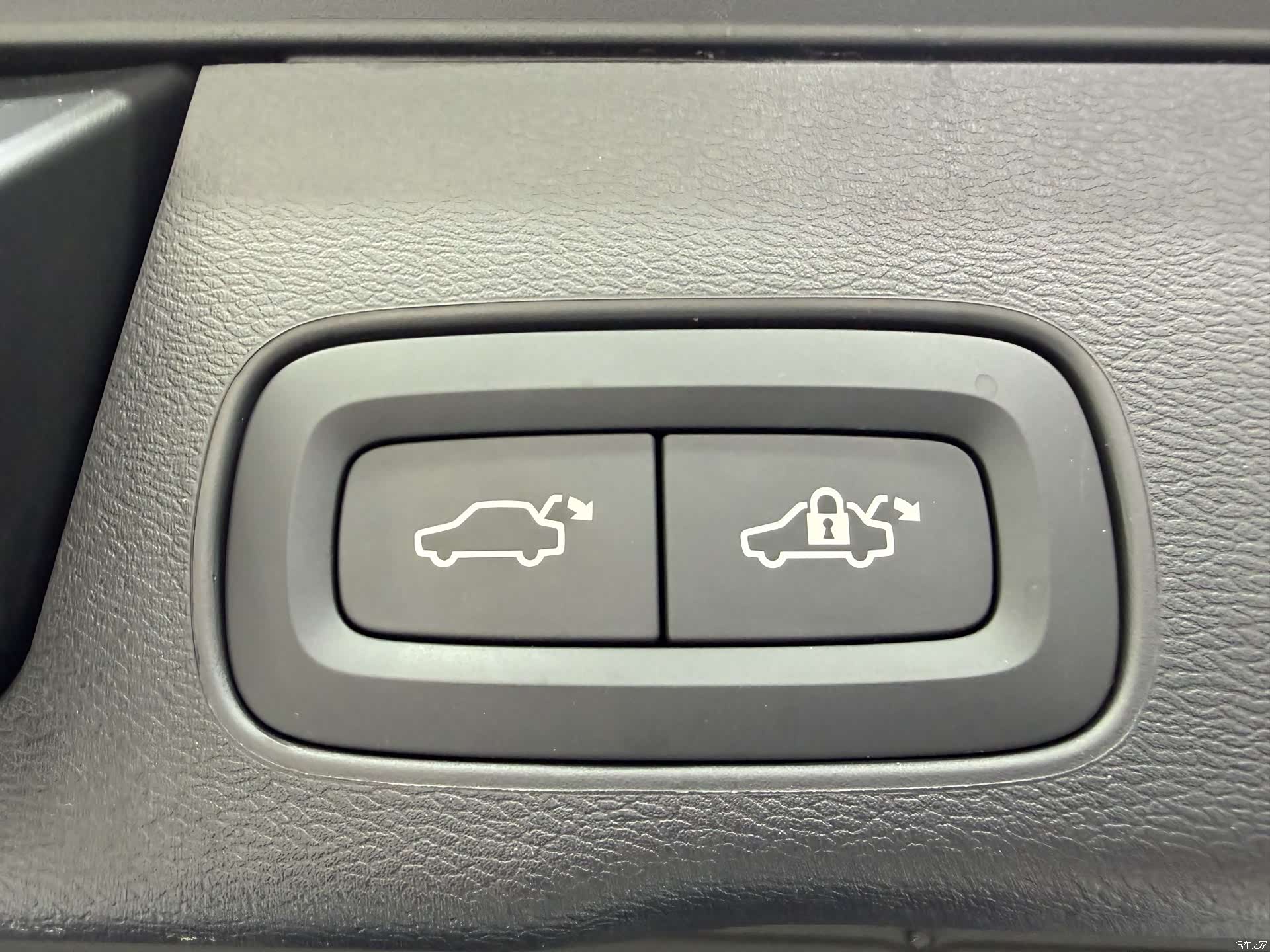 Volvo XC60, 2018 17