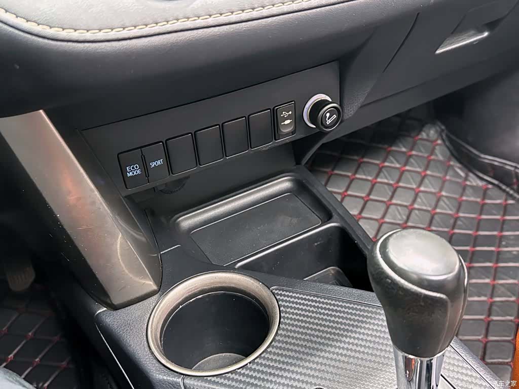 Toyota RAV4, 2016 16