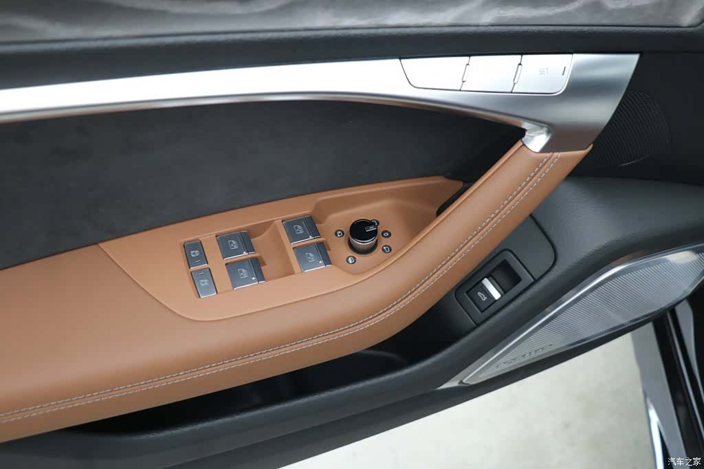Audi A7L, 2026 11