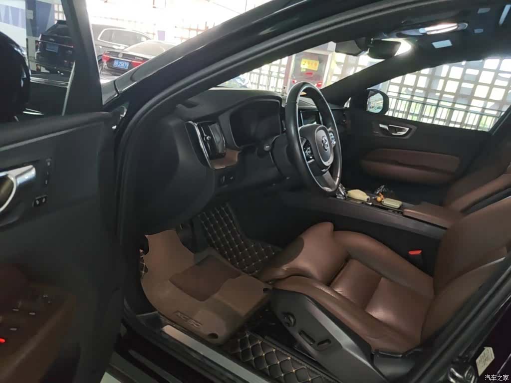 Volvo XC60, 2021 16