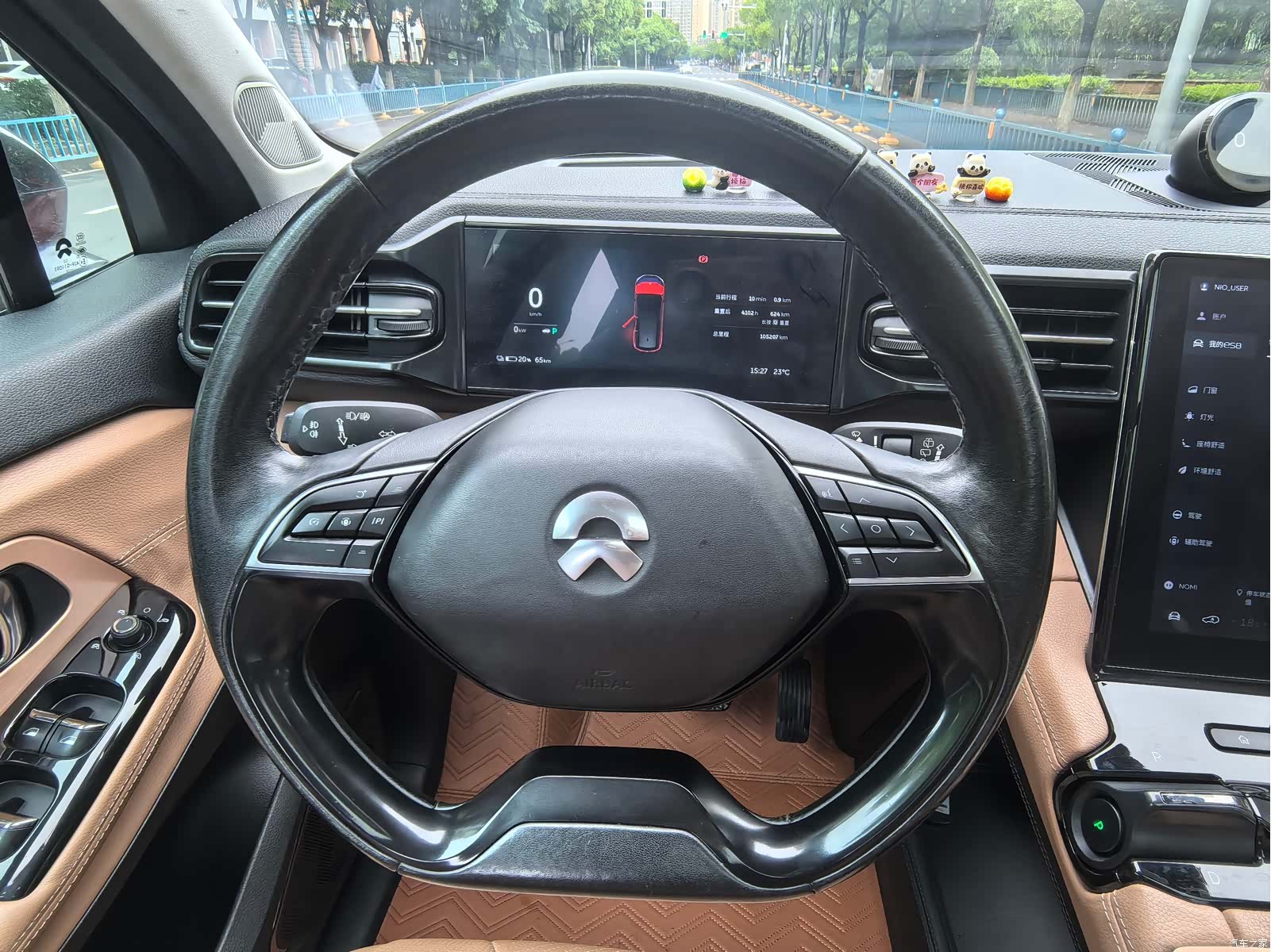 NIO ES8, 2019 11