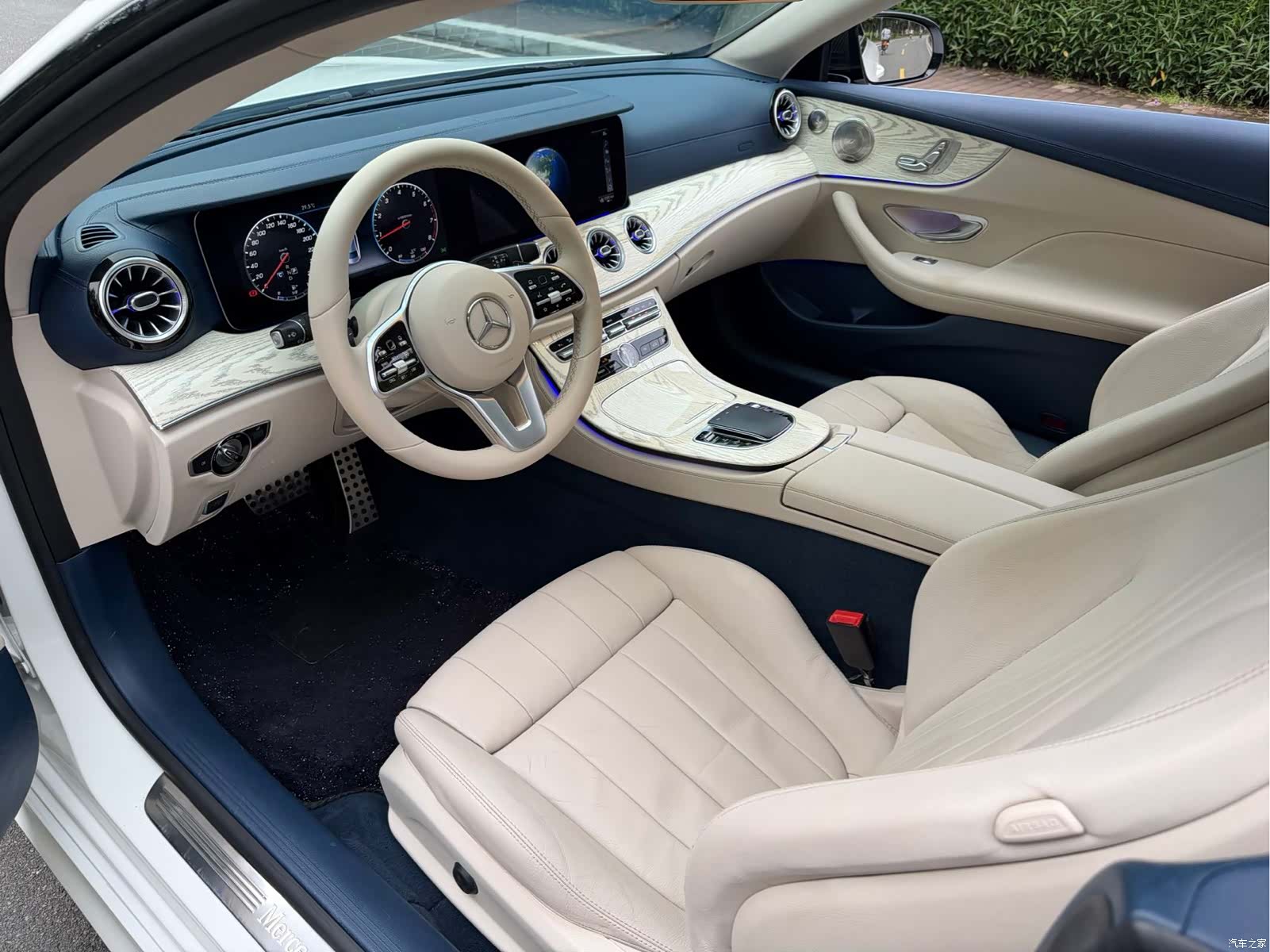 Mercedes-Benz E-Class, 2019 9