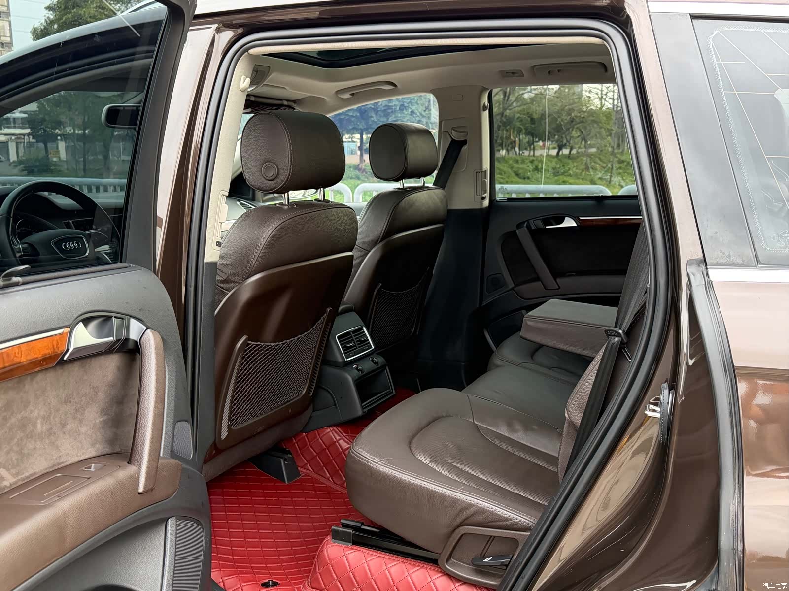 Audi Q7, 2015 11