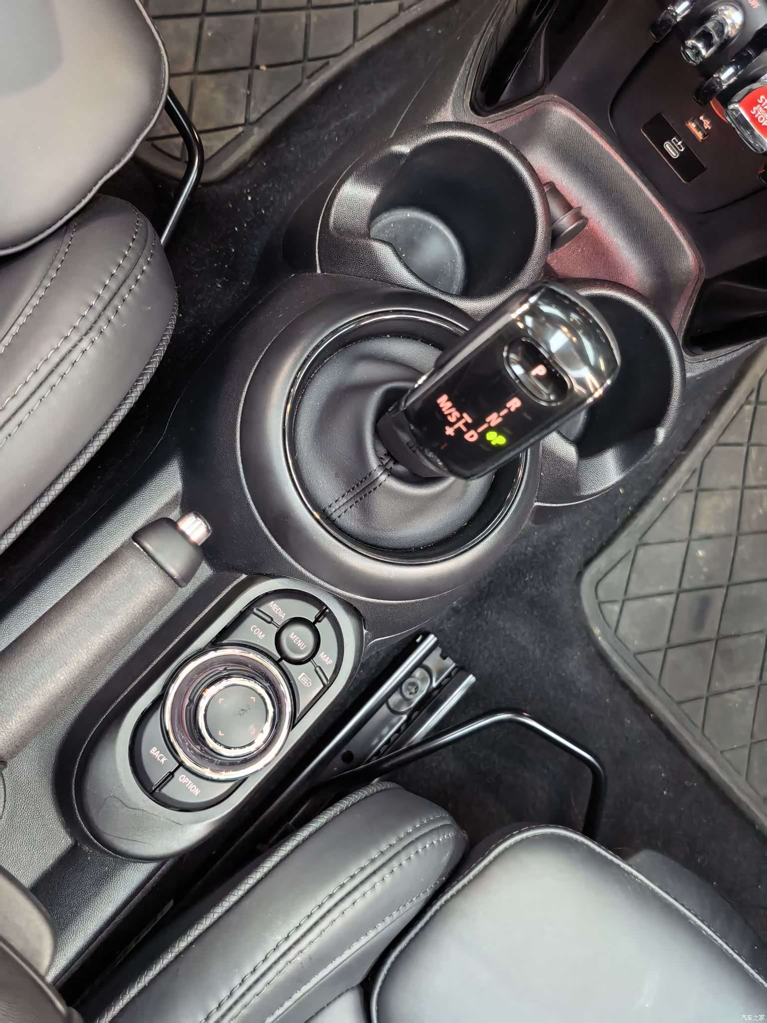 Mini Cooper, 2024 15