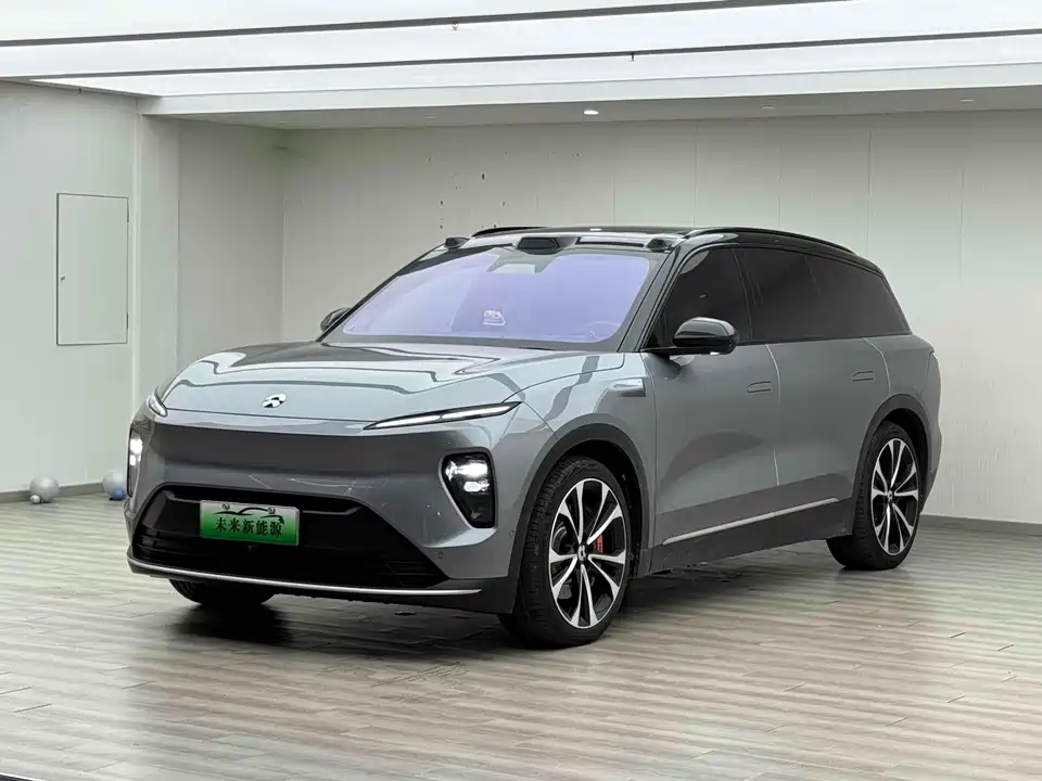 NIO ES8