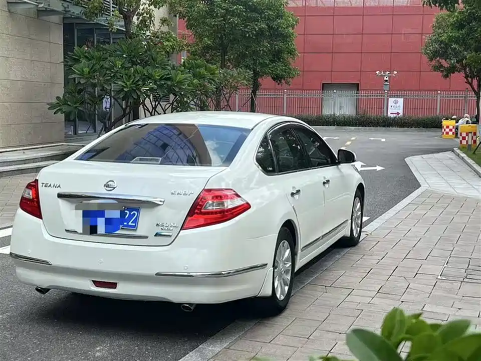 Nissan Teana