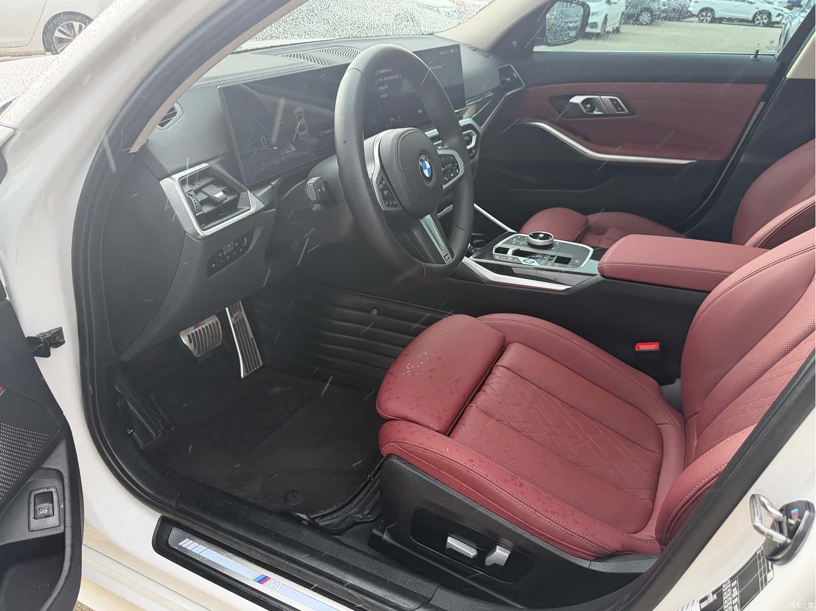 BMW 3 Series, 2023 все фото