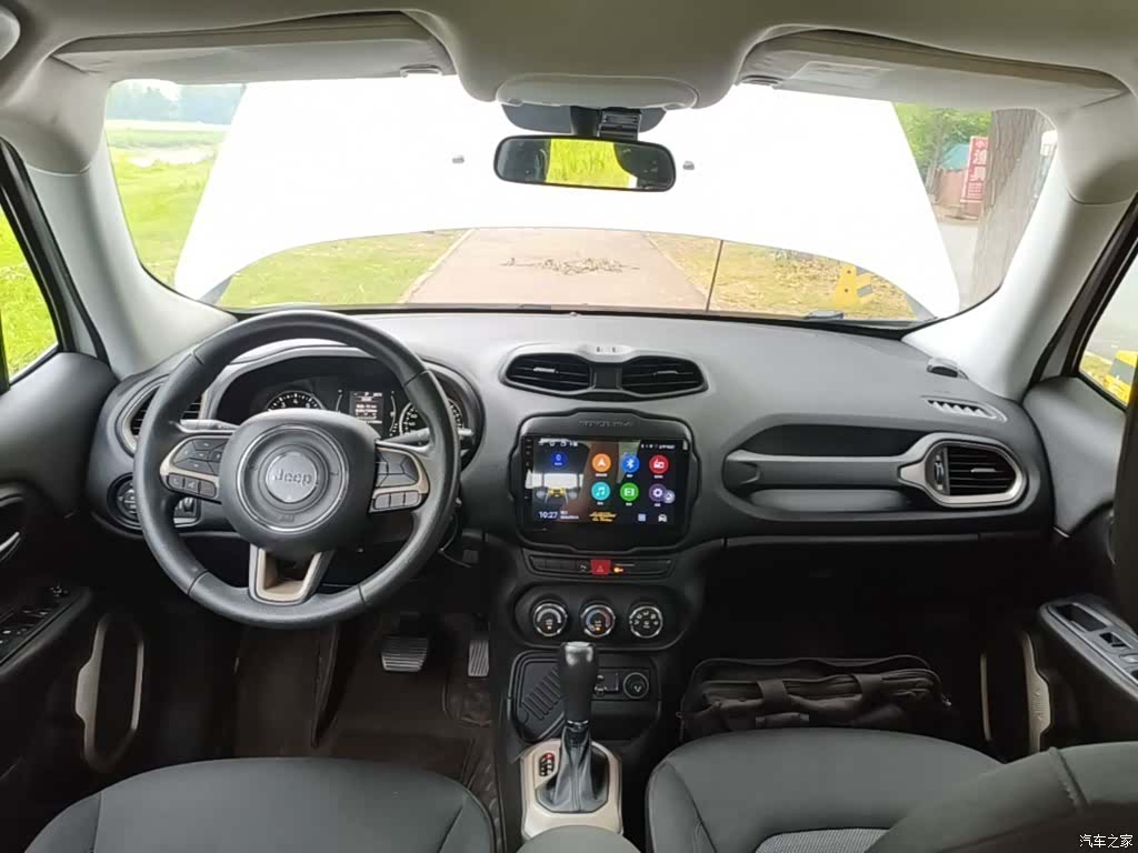 Jeep Renegade, 2016 10